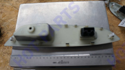 картинка Armrest with switch assy.F/R -- не разобрано 2 A3746200